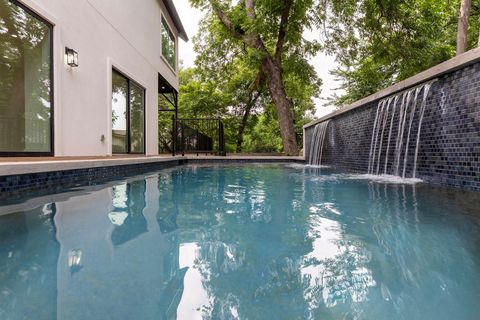 Photo of 1702 Hartford RD, Austin, TX 78703 (MLS # 4272432)