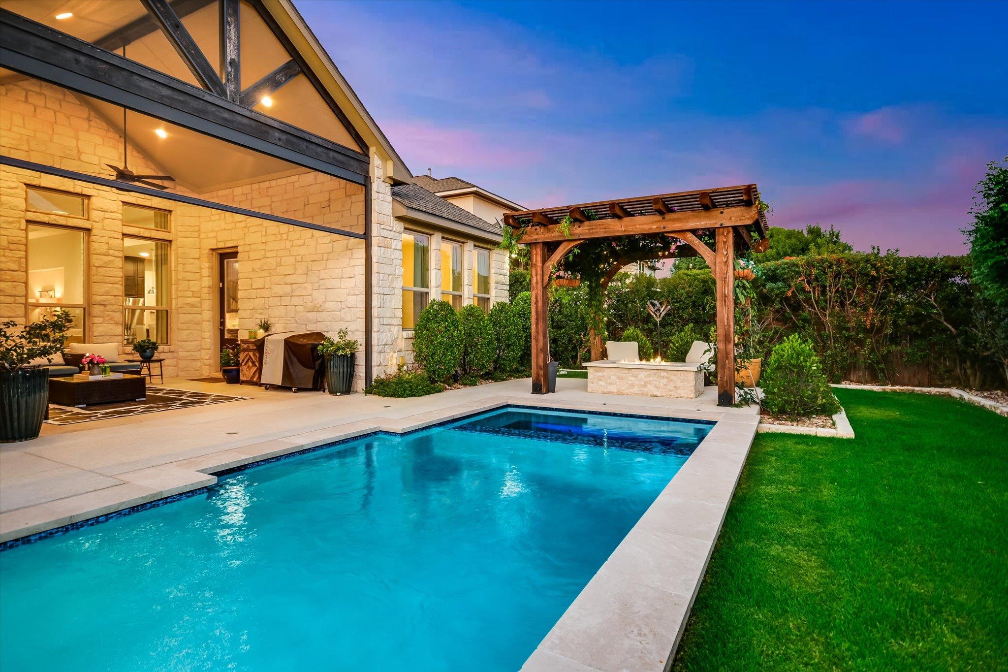 2304 Belen DR