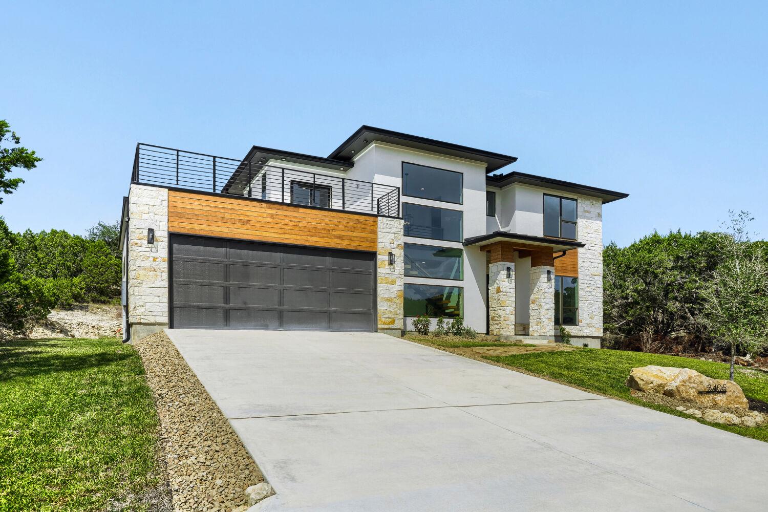3405 Congress Ave