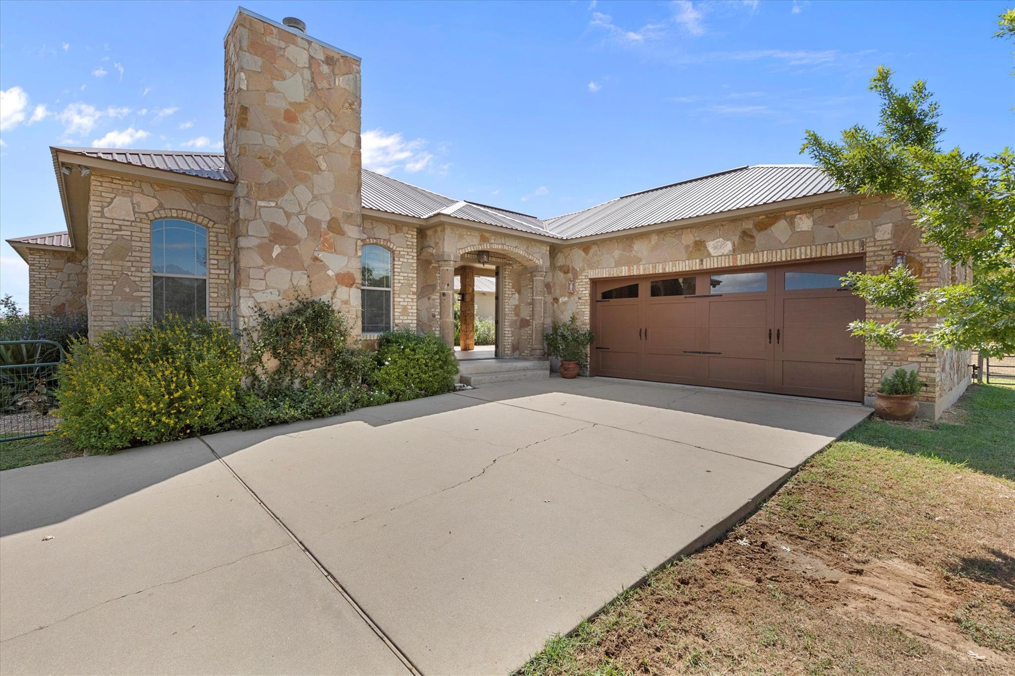 189 Sandy Creek Ranch DR