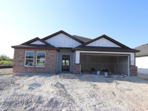 Photo of 9208 Furman DR, Austin, TX 78747 (MLS # 4706187) Photo of 9208 Furman DR, Austin, TX 78747 (MLS # 4706187)
