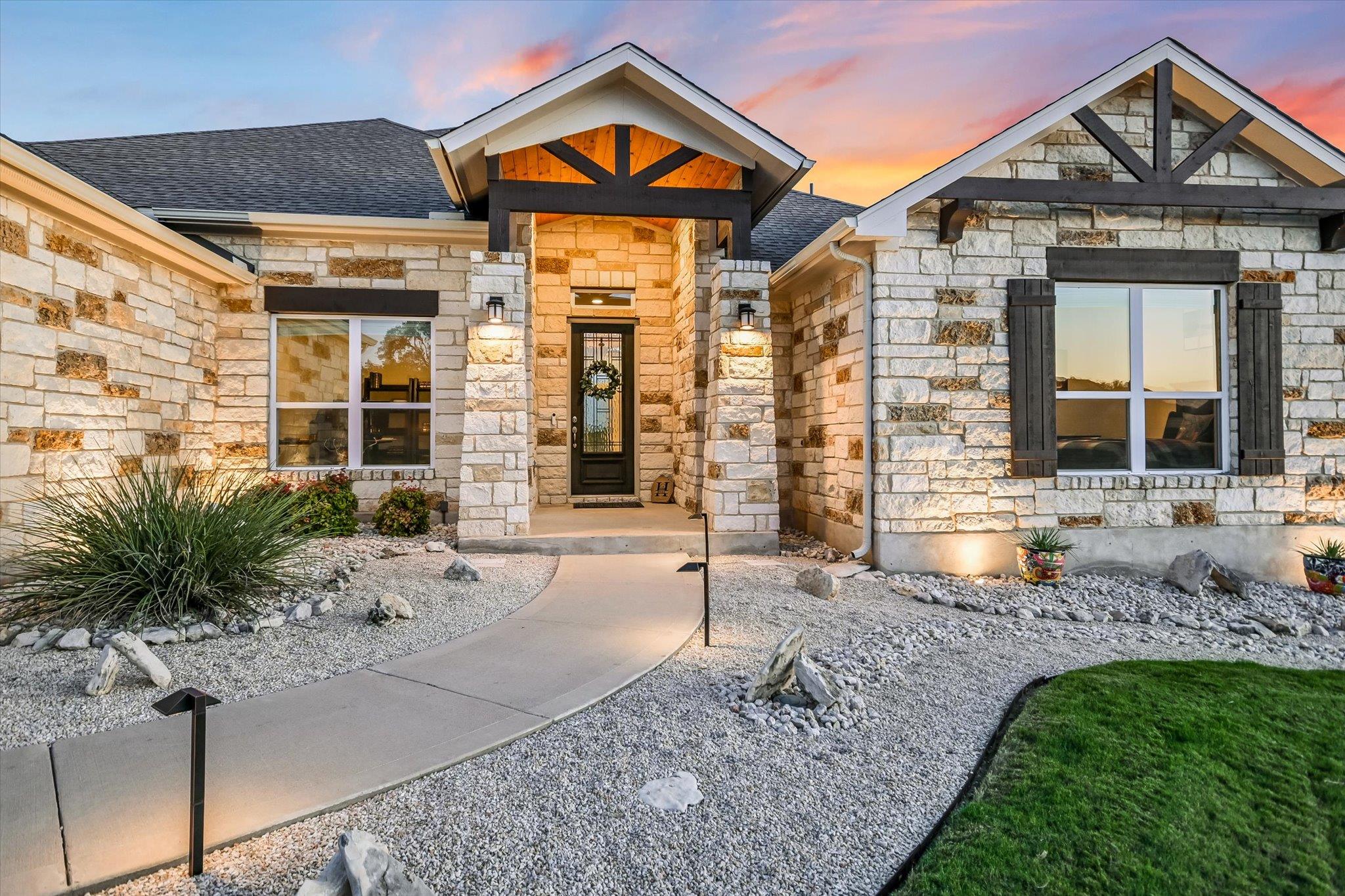 143 Linden LOOP