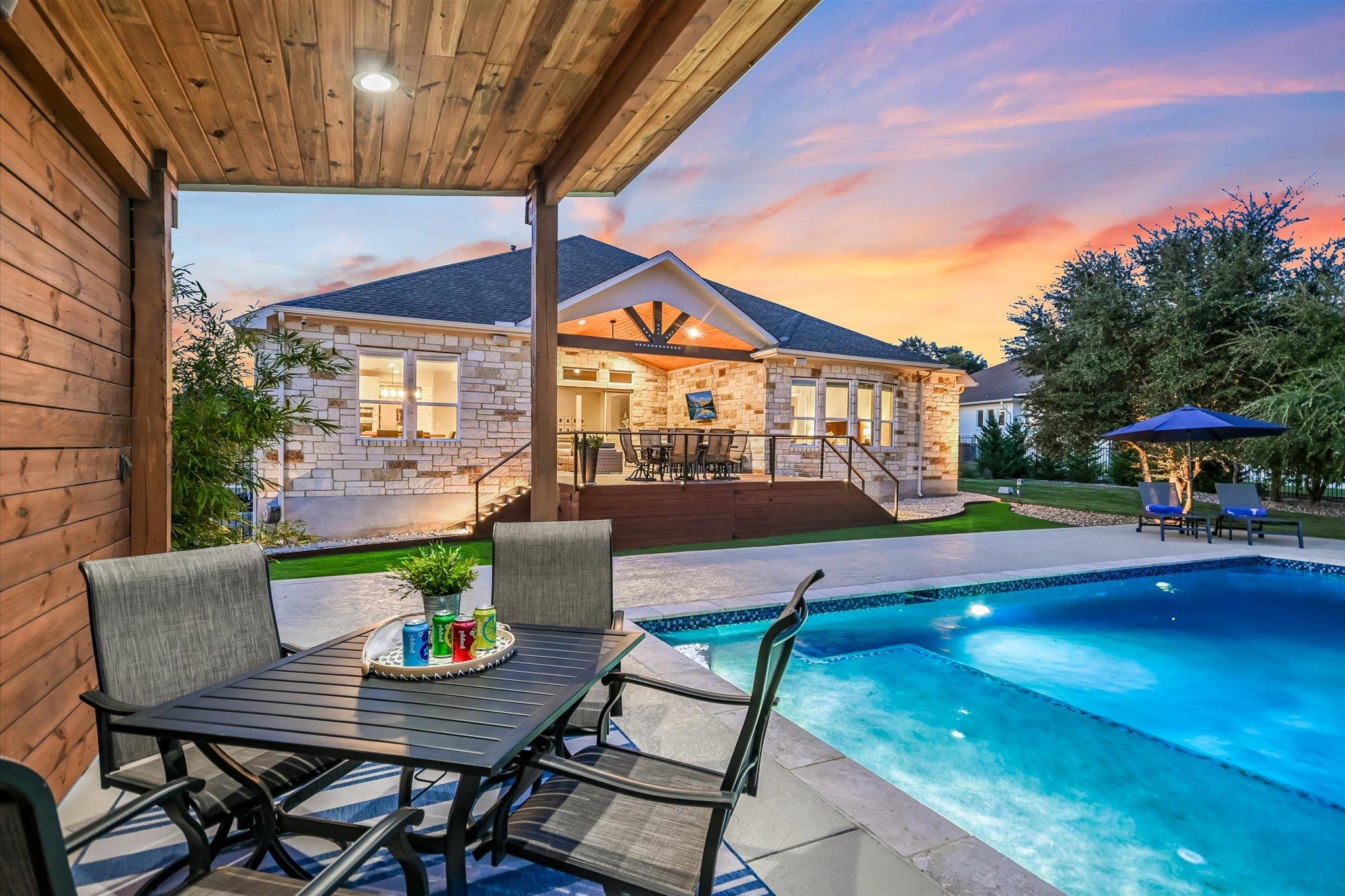 143 Linden LOOP