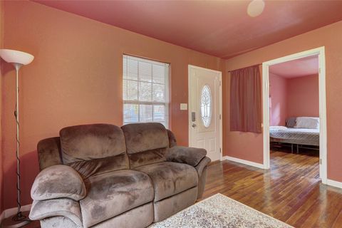 Tiny photo for 611 W Live Oak ST, Austin, TX 78704 (MLS # 6497812)