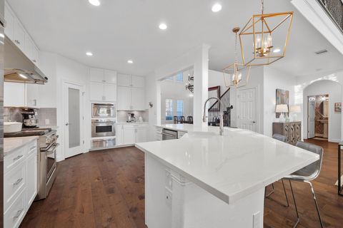 Tiny photo for 11208 Woodland Hills TRL, Austin, TX 78732 (MLS # 7970636)