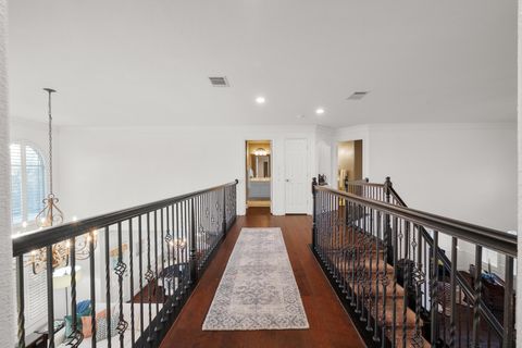 Tiny photo for 11208 Woodland Hills TRL, Austin, TX 78732 (MLS # 7970636)
