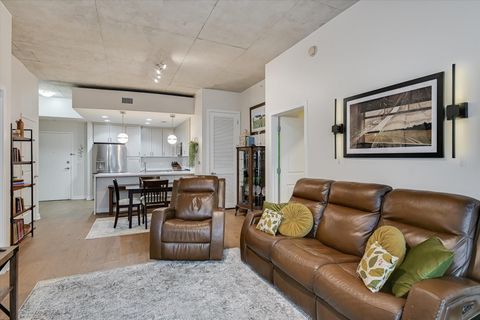 Tiny photo for 360 Nueces ST #1405, Austin, TX 78701 (MLS # 9241476)