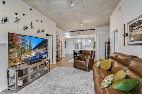 Tiny photo for 360 Nueces ST #1405, Austin, TX 78701 (MLS # 9241476)