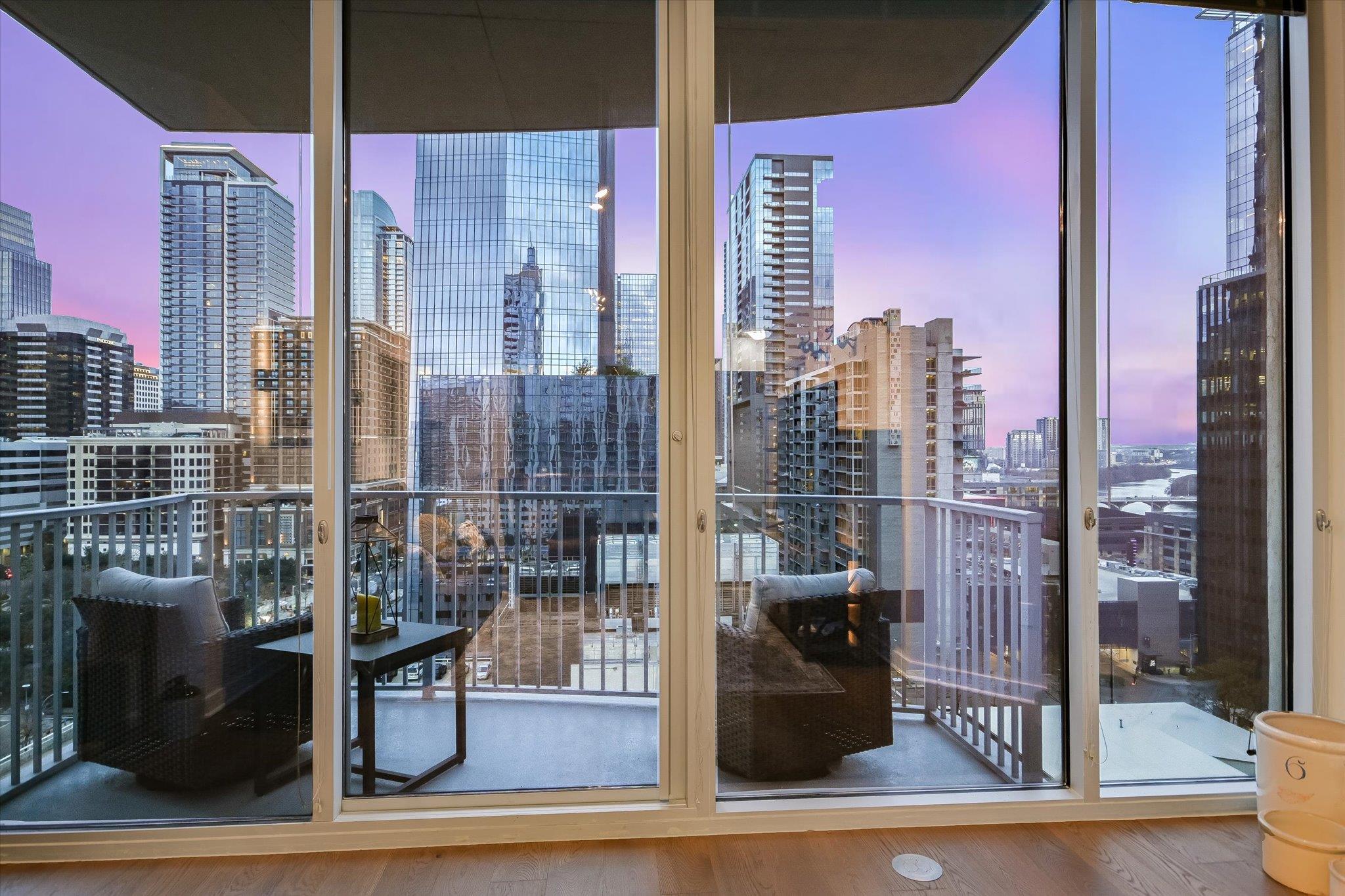 360 Nueces ST 1405
