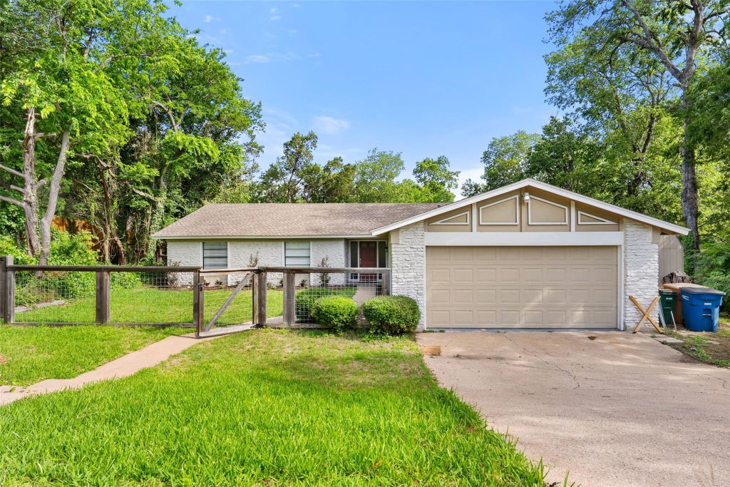 Photo of 11408 June DR, Austin, TX 78753 (MLS # 1486306)