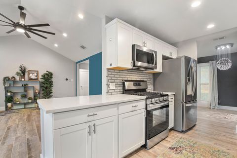 Tiny photo for 10129 Aspen ST, Austin, TX 78758 (MLS # 4999795)