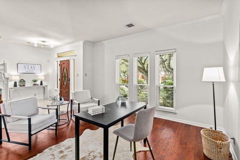 Tiny photo for 10832 Redmond RD, Austin, TX 78739 (MLS # 9772858)