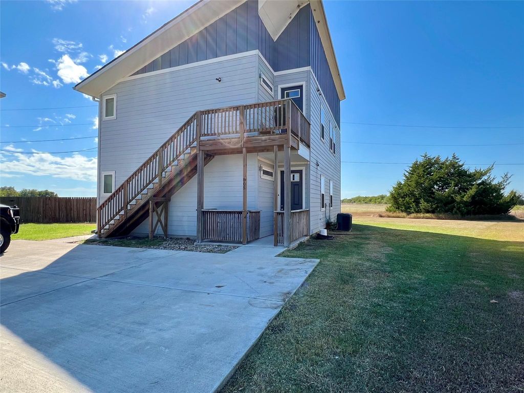 Photo of 805 Hallie CV, Lockhart, TX 78644 (MLS # 6237155)