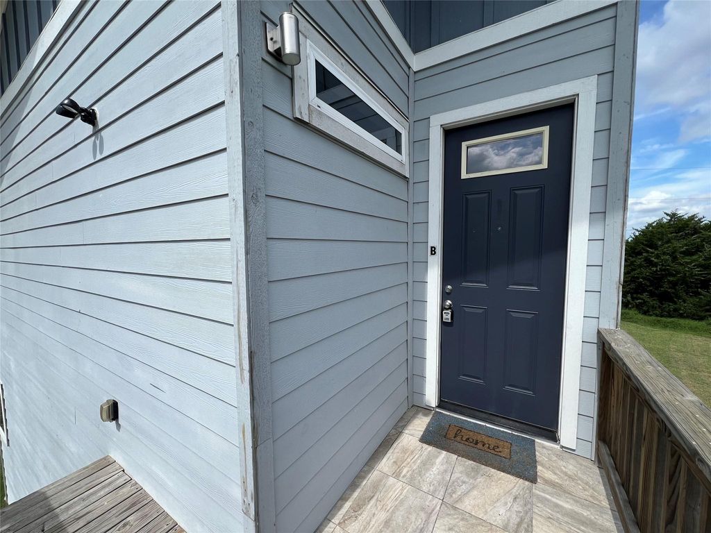 Photo of 805 Hallie CV, Lockhart, TX 78644 (MLS # 6237155)