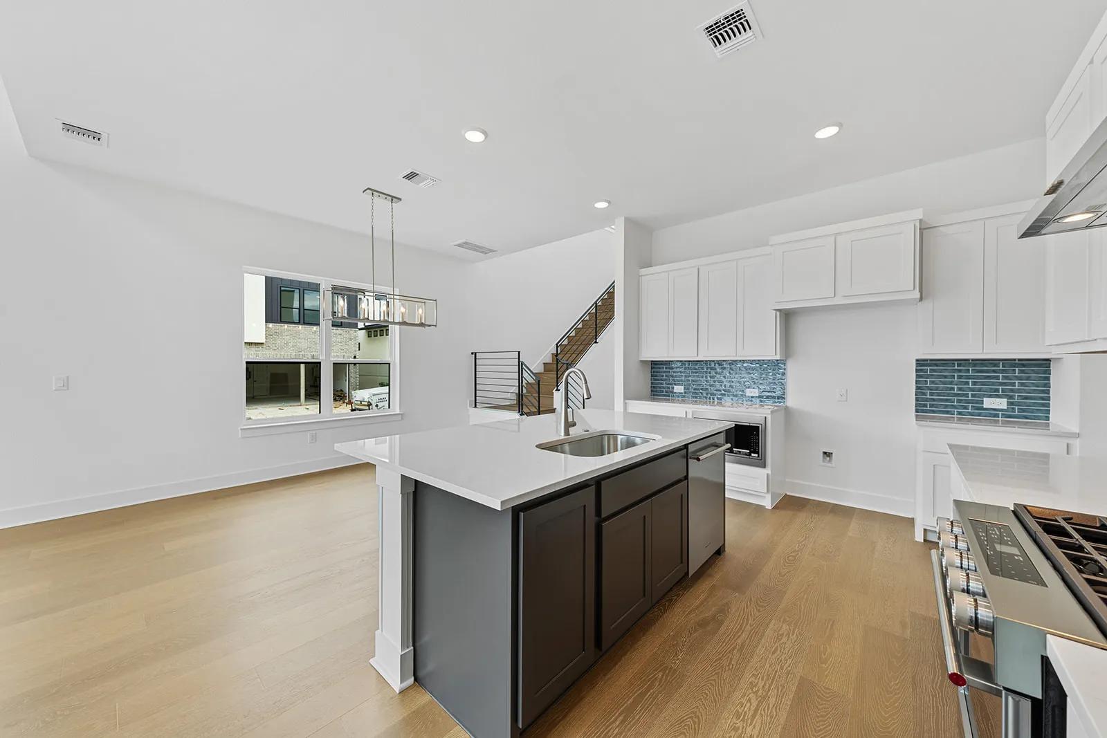 405 Austin Heights RD