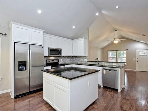 Photo of 7804 Diamond TRL, Lago Vista, TX 78645 (MLS # 3100021) Photo of 7804 Diamond TRL, Lago Vista, TX 78645 (MLS # 3100021)