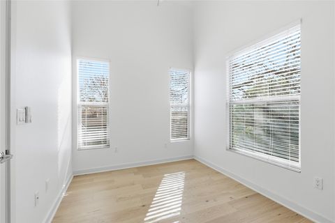Tiny photo for 701 Zennia ST #B, Austin, TX 78751 (MLS # 6428224)