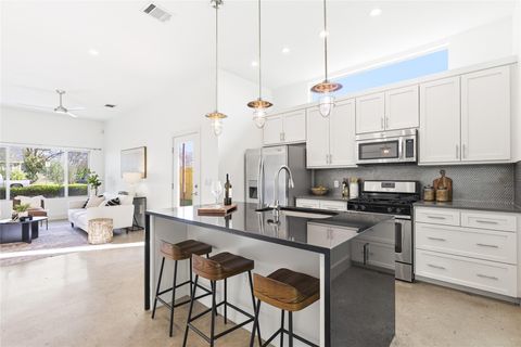 Tiny photo for 701 Zennia ST #B, Austin, TX 78751 (MLS # 6428224)