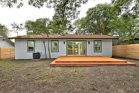 Tiny photo for 8411 Rockwood LN, Austin, TX 78757 (MLS # 1079530)