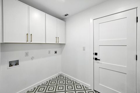 Tiny photo for 8411 Rockwood LN, Austin, TX 78757 (MLS # 1079530)