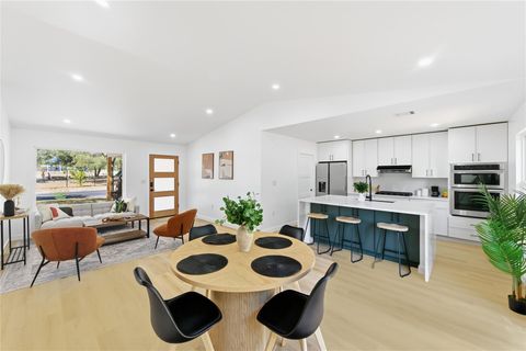 Photo of 8411 Rockwood LN, Austin, TX 78757 (MLS # 1079530)