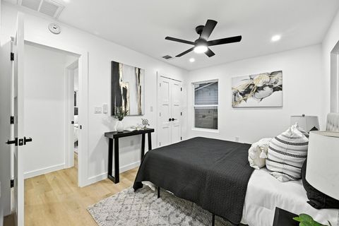 Tiny photo for 8411 Rockwood LN, Austin, TX 78757 (MLS # 1079530)