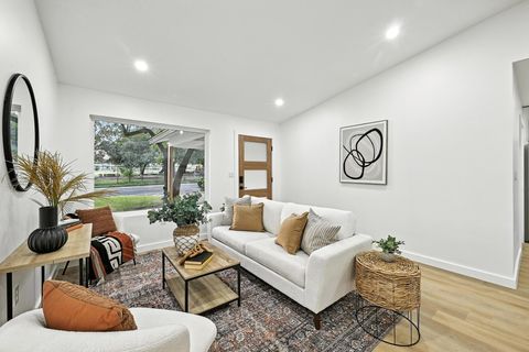 Tiny photo for 8411 Rockwood LN, Austin, TX 78757 (MLS # 1079530)