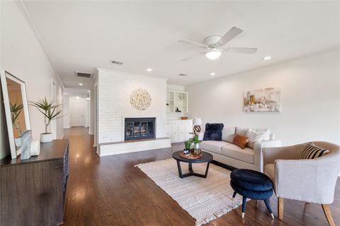 Photo of 11129 Pinehurst DR #C, Austin, TX 78747 (MLS # 6392322)