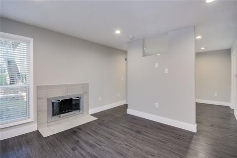 Tiny photo for 935 La Posada DR #142, Austin, TX 78752 (MLS # 5542115)