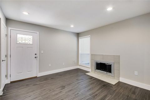 Tiny photo for 935 La Posada DR #142, Austin, TX 78752 (MLS # 5542115)