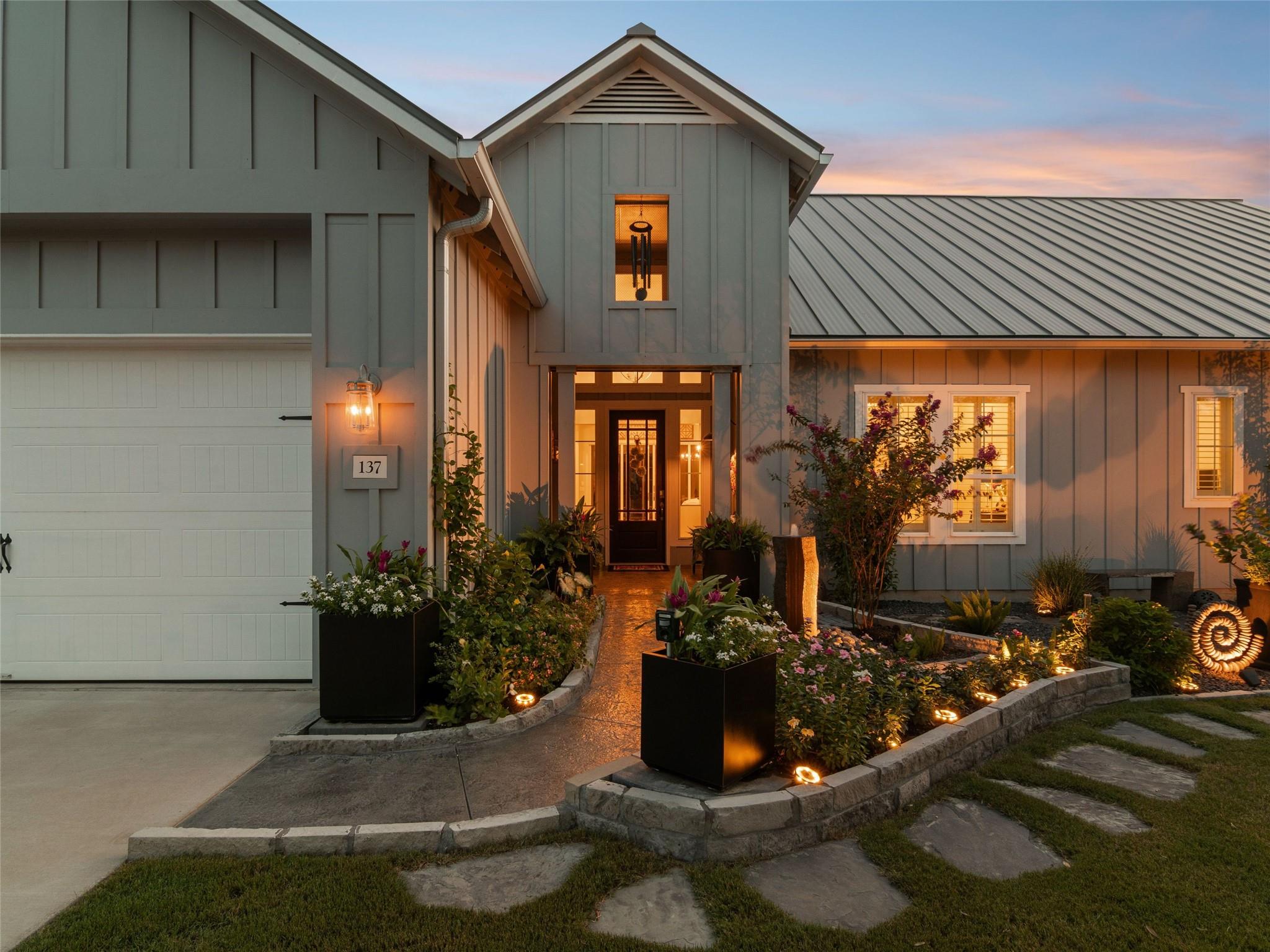 137 Sowing Oak DR