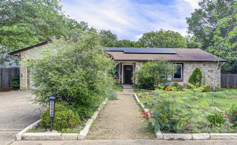Photo of 12430 Wycliff LN, Austin, TX 78727 (MLS # 2211566)