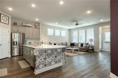 Photo of 229 Bonnet BLVD, Georgetown, TX 78628 (MLS # 1253332)