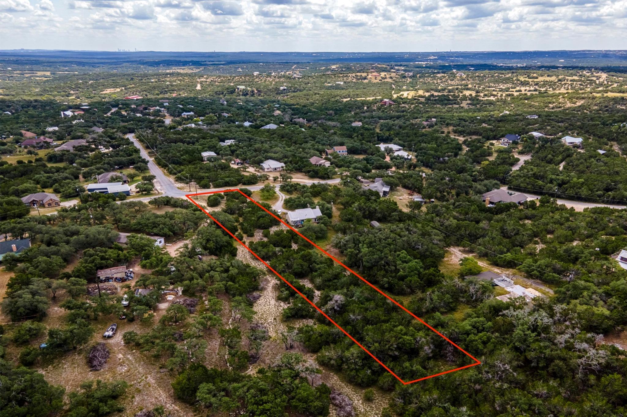621 Deer Creek CIR