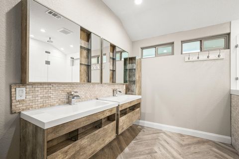 Tiny photo for 10204 Oak Grove CIR, Austin, TX 78736 (MLS # 4960591)