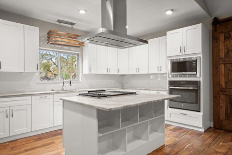 Tiny photo for 10204 Oak Grove CIR, Austin, TX 78736 (MLS # 4960591)
