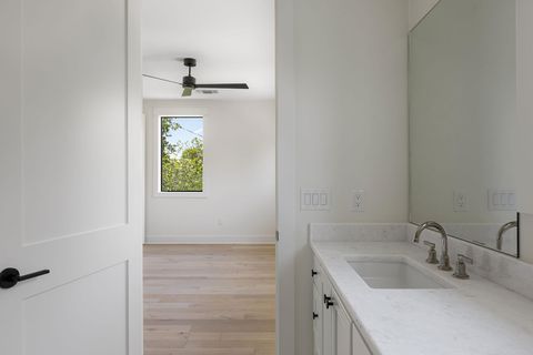Tiny photo for 3306 Larry LN #B, Austin, TX 78722 (MLS # 4273536)