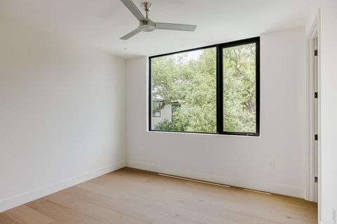 Tiny photo for 1701 Bartoncliff DR, Austin, TX 78704 (MLS # 1801710)