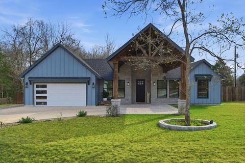 105 Laumaia LN Bastrop TX 78602