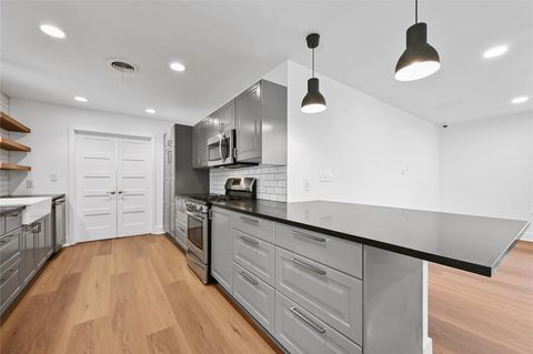 Tiny photo for 5600 Delwood DR, Austin, TX 78723 (MLS # 1932510)