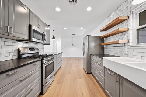 Tiny photo for 5600 Delwood DR, Austin, TX 78723 (MLS # 1932510)