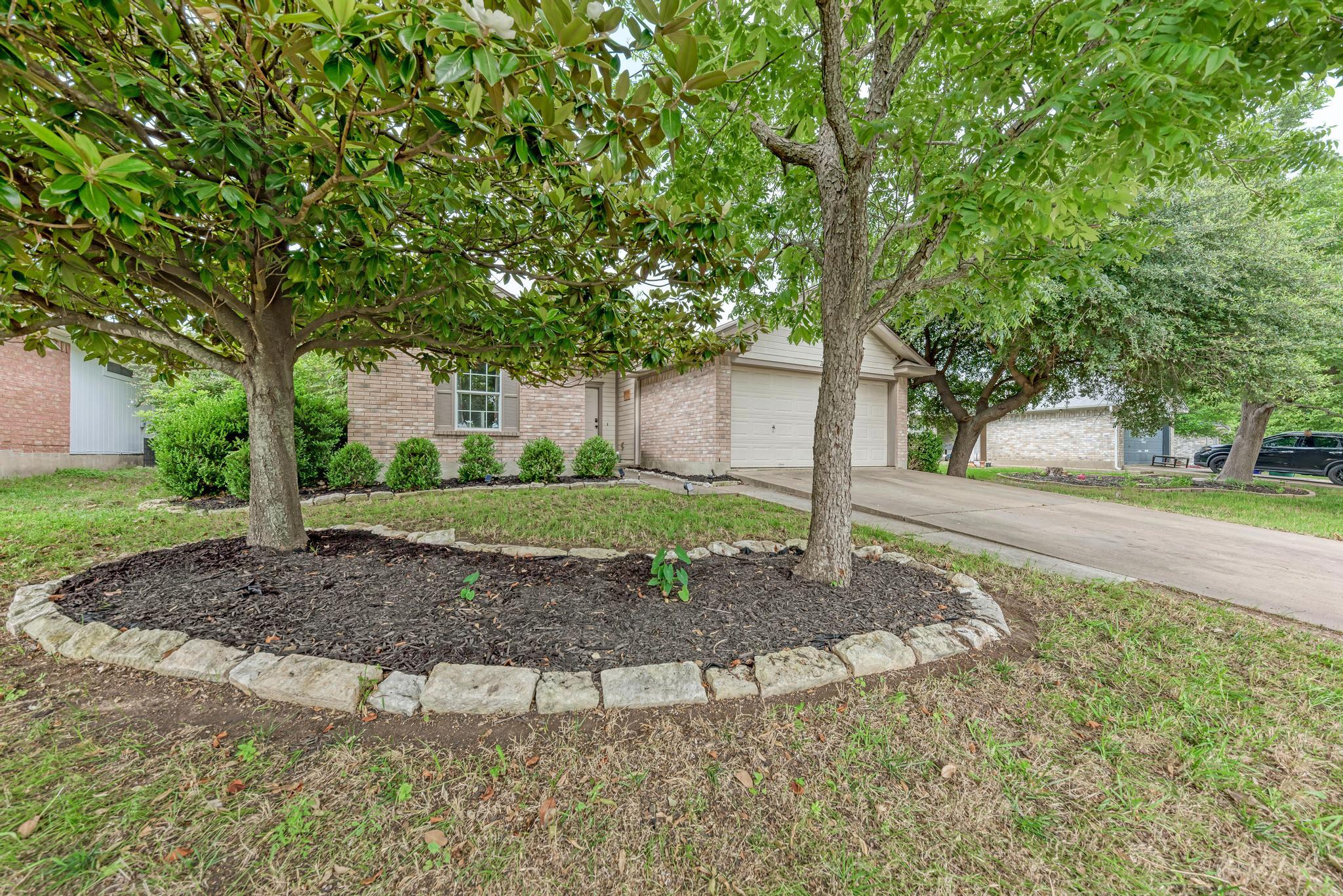 2204 Corbin WAY