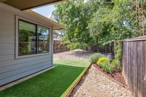Tiny photo for 4008 Valley View RD #B, Austin, TX 78704 (MLS # 3077229)