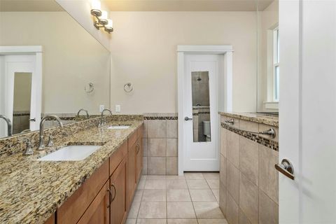 Tiny photo for 4008 Valley View RD #B, Austin, TX 78704 (MLS # 3077229)