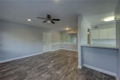 Tiny photo for 5801 Thunderbird ST #B-20, Lago Vista, TX 78645 (MLS # 6218670)