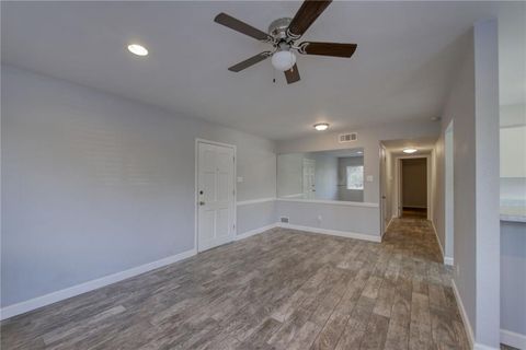 Tiny photo for 5801 Thunderbird ST #B-20, Lago Vista, TX 78645 (MLS # 6218670)