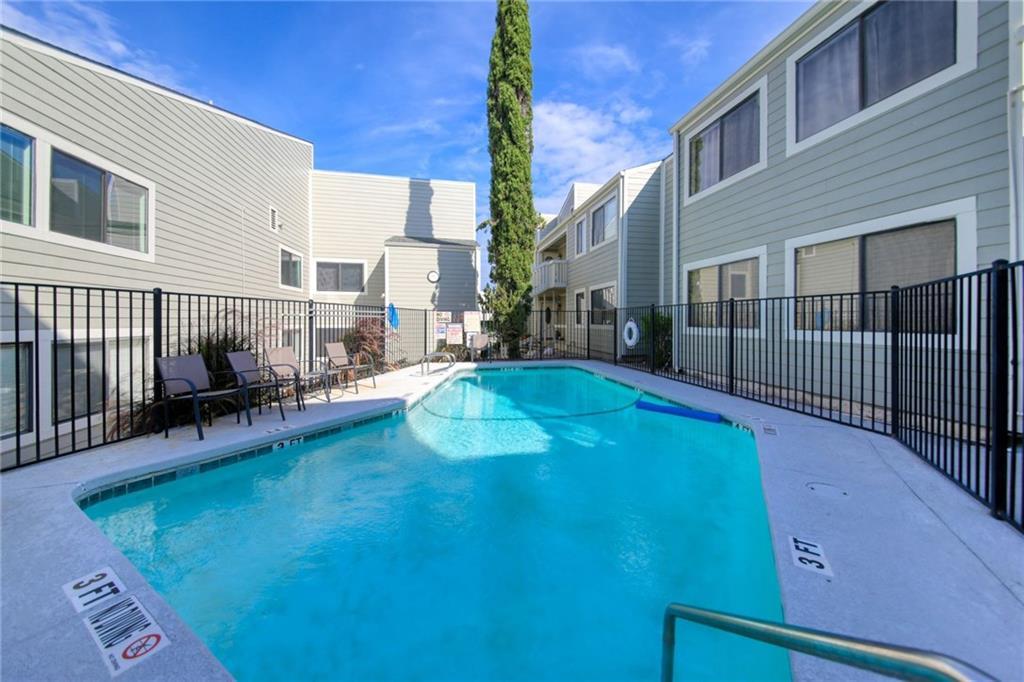 5801 Thunderbird ST B-20