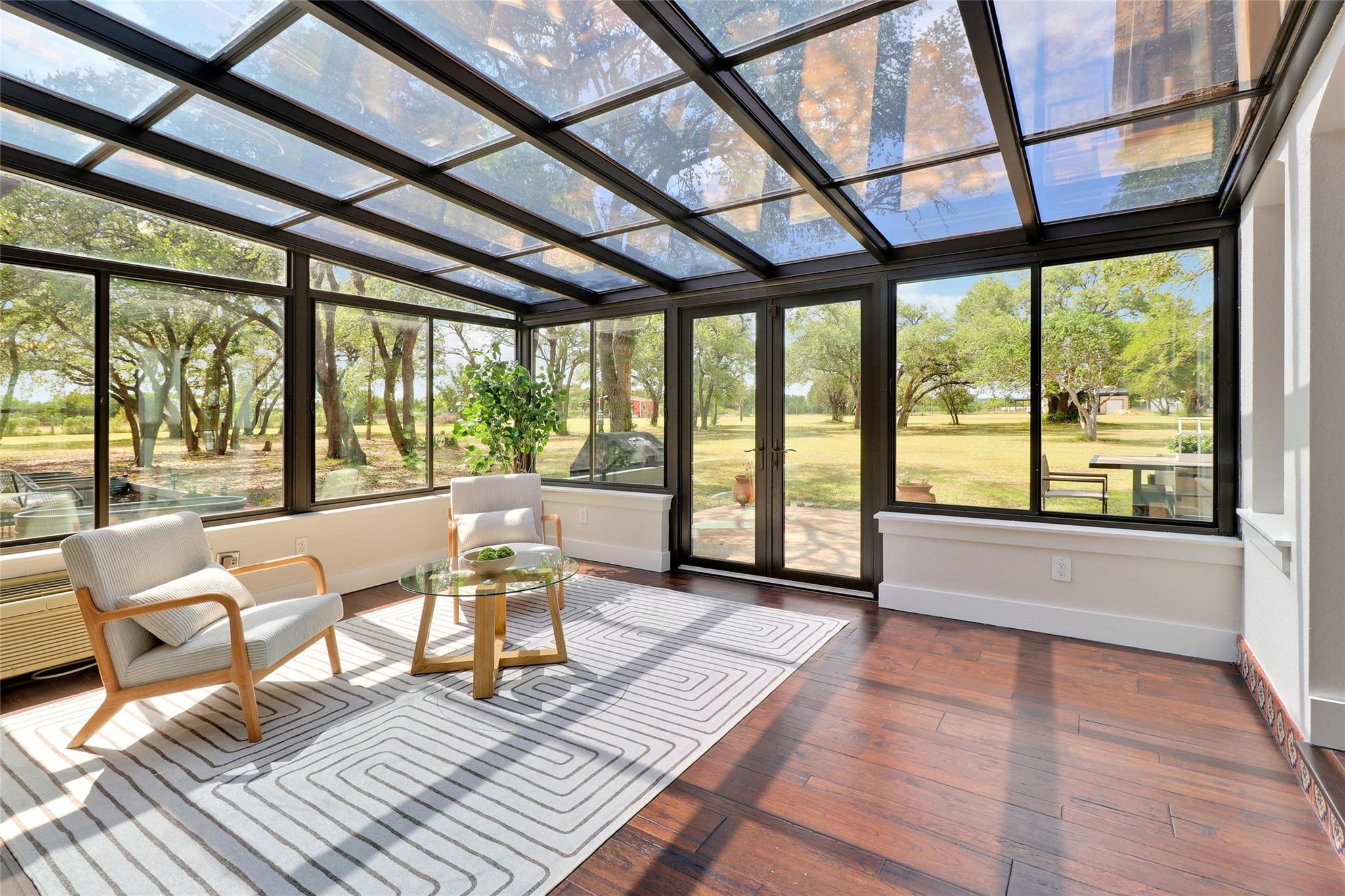 4 Valley View CIR