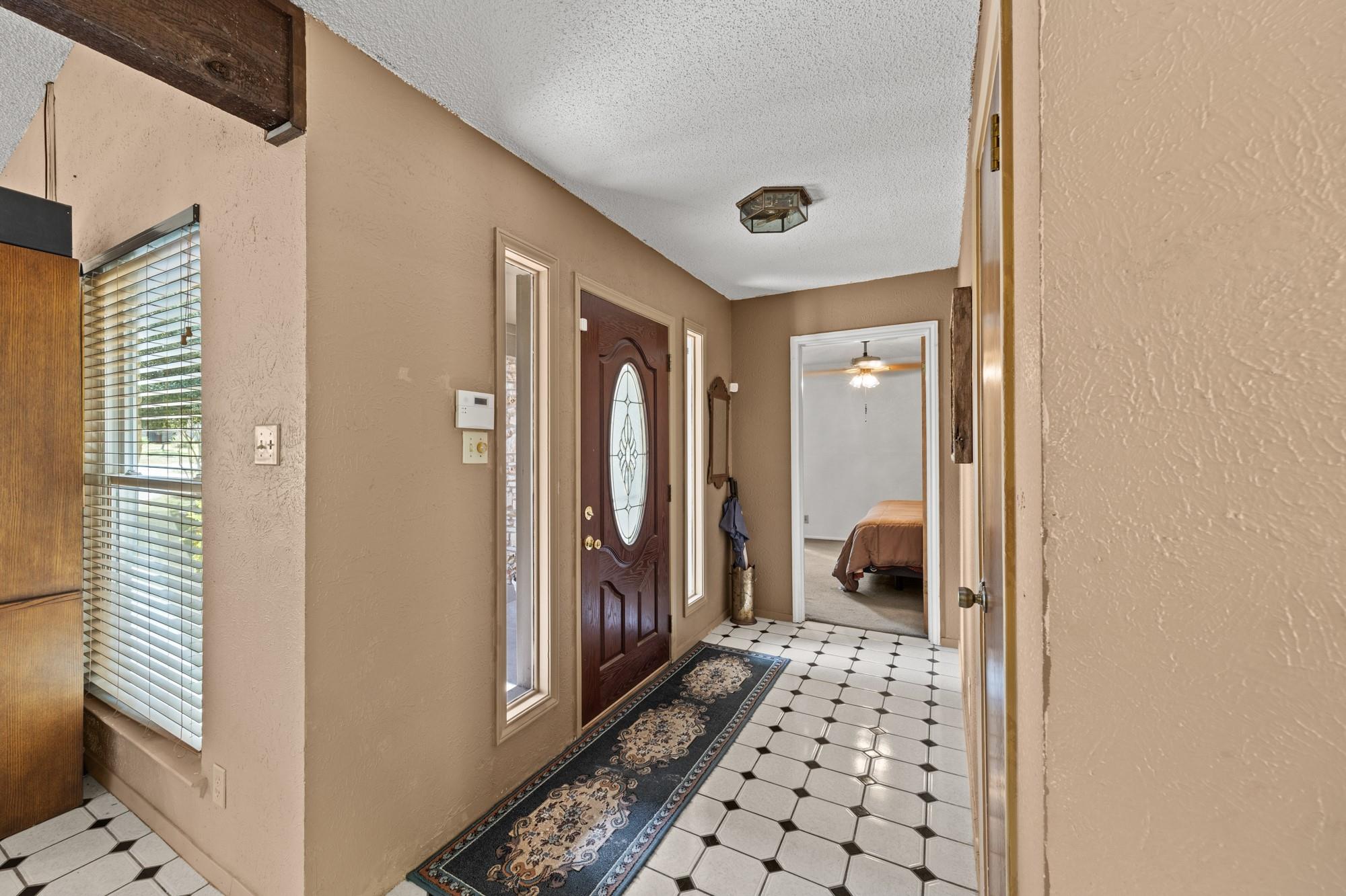 12709 Cholla LN