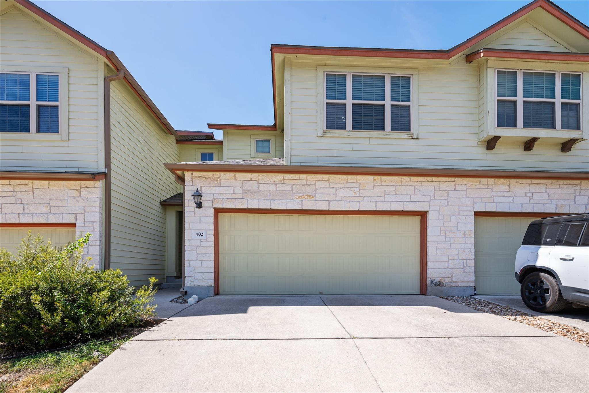 2410 Great Oaks DR 402